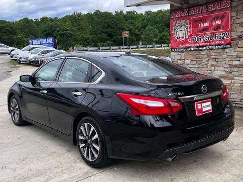 Used 2017 Nissan Altima 2.5 SV FWD image 4