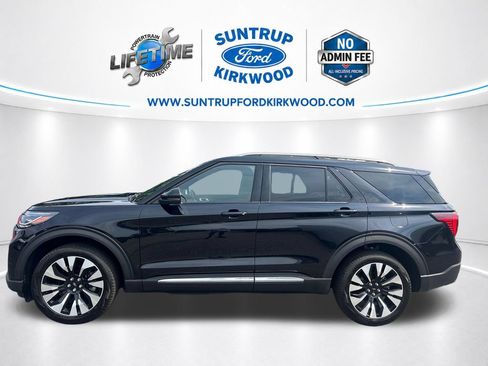 Used 2025 Ford Explorer Platinum w/ LUX Leather Package AWD/4WD image 2