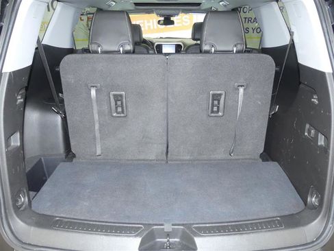 Used 2020 GMC Acadia SLT w/ Driver Alert Package II image 29