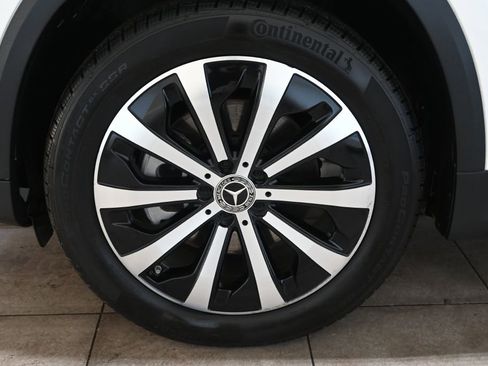 Used 2021 Mercedes-Benz GLA 250 250 4MATIC image 33