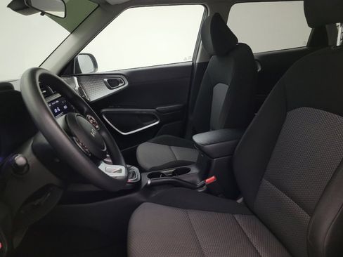 Used 2022 Kia Soul LX w/ Technology Package FWD image 17