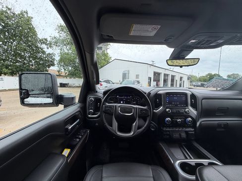 Used 2023 GMC Sierra 3500 Denali w/ Denali Ultimate Package AWD/4WD image 37