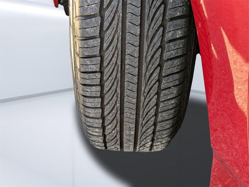 Used 2015 Toyota Prius Four image 10