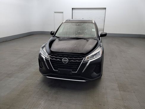 Used 2021 Nissan Kicks SV FWD image 15