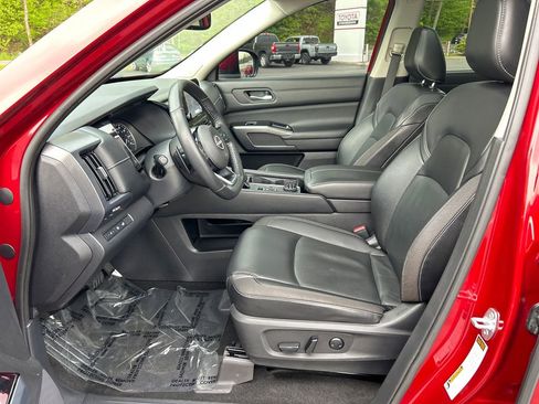 Used 2022 Nissan Pathfinder SL w/ SL Premium Package AWD/4WD image 18