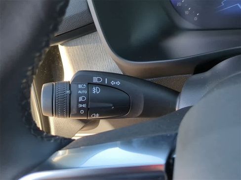 Used 2026 Volvo XC40 B5 Plus w/ Protection Package Premier image 25