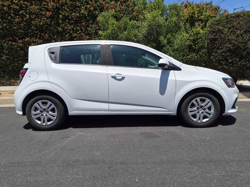 Used 2020 Chevrolet Sonic LT FWD image 4