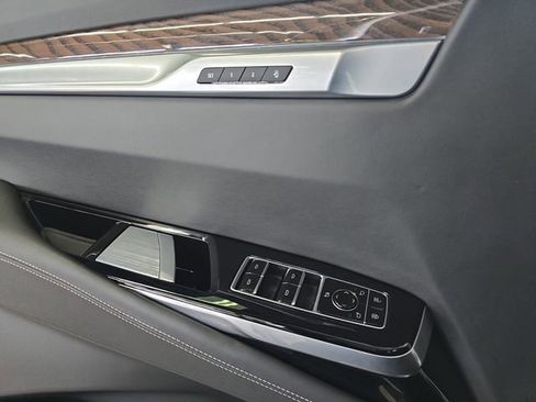 Certified 2025 Cadillac Escalade ESV Sport Platinum AWD/4WD image 26