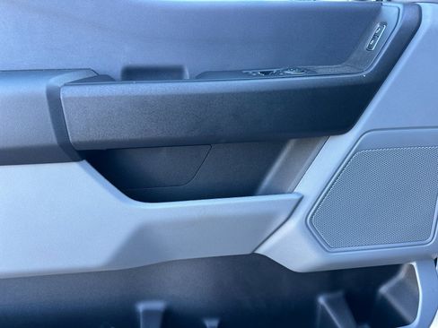 Used 2024 Ford F450 XL w/ XL Chrome Package image 11