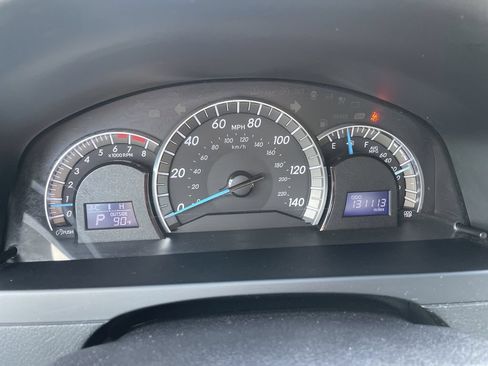 Used 2014 Toyota Camry SE w/ Fleet Convenience Package FWD image 17