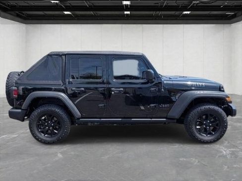 Used 2021 Jeep Wrangler Unlimited Sport AWD/4WD image 6