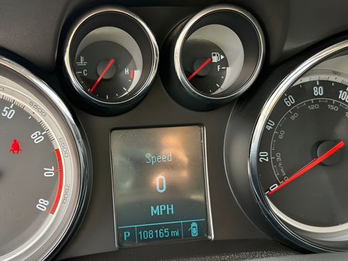 Used 2014 Buick Encore FWD image 38