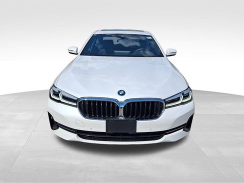 Used 2023 BMW 530e w/ Premium Package RWD image 2