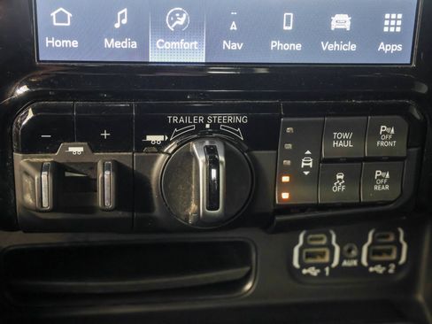 Used 2022 RAM 1500 Limited w/ Night Edition AWD/4WD image 33
