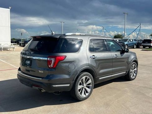 Used 2018 Ford Explorer Limited FWD image 4