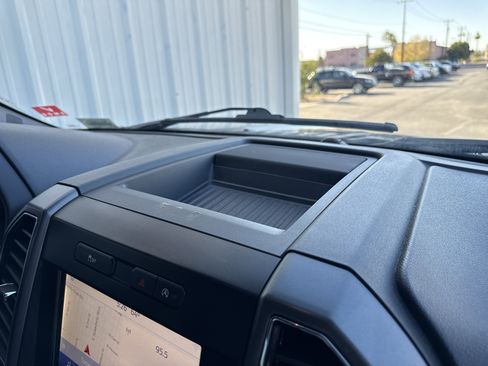 Used 2019 Ford F150 XLT w/ Equipment Group 302A Luxury image 40