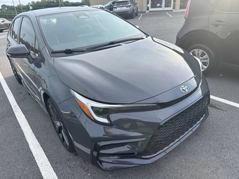 Used 2023 Toyota Corolla SE FWD image 4