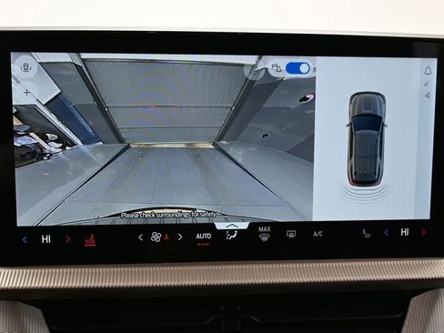 Used 2025 Ford Explorer Active RWD image 26