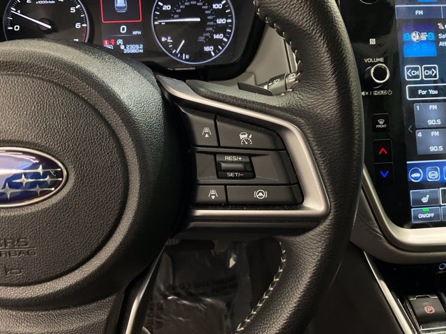 Used 2025 Subaru Outback Premium AWD/4WD image 13
