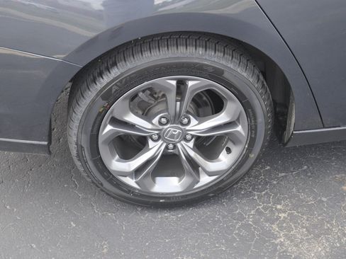 Used 2023 Honda Accord EX image 9