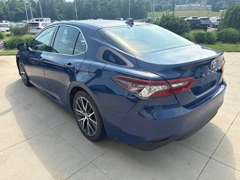 Used 2024 Toyota Camry XLE w/ Cold Weather Package FWD image 5