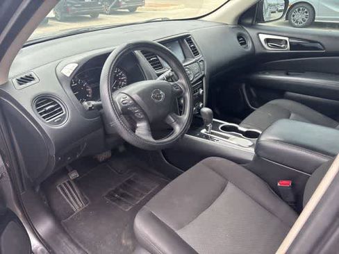 Used 2020 Nissan Pathfinder S FWD image 9