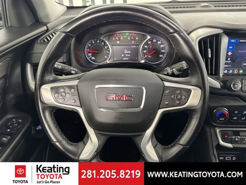 Used 2024 GMC Terrain SLT image 27