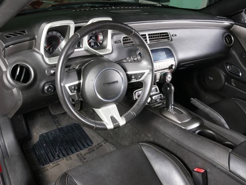 Used 2010 Chevrolet Camaro SS RWD image 28