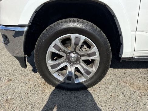 Used 2020 RAM 1500 Limited image 10