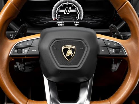 Used 2019 Lamborghini Urus image 69