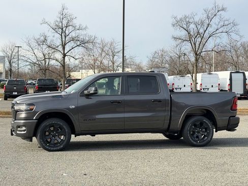 New 2026 RAM 1500 4x4 Crew Cab image 12