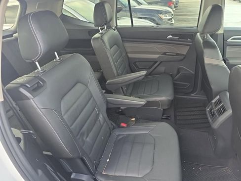 Used 2023 Volkswagen Atlas SEL Premium AWD/4WD image 9
