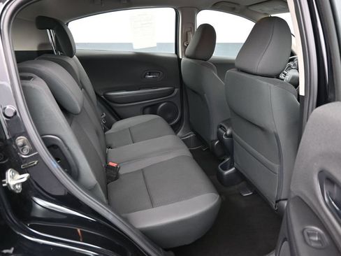 Certified 2022 Honda HR-V LX image 32