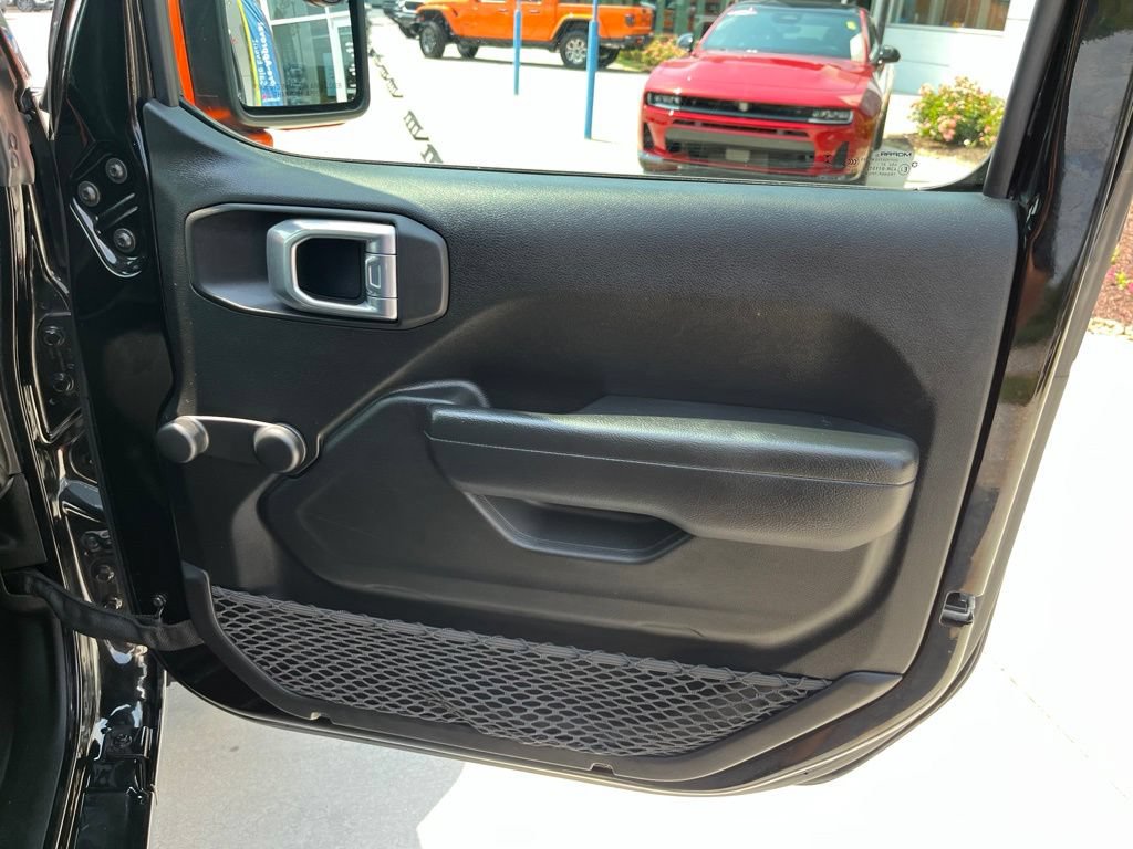 Used 2021 Jeep Wrangler Unlimited Sport AWD/4WD image 29