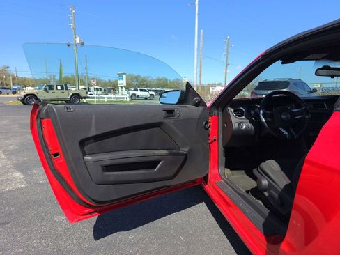 Used 2014 Ford Mustang V6 image 12