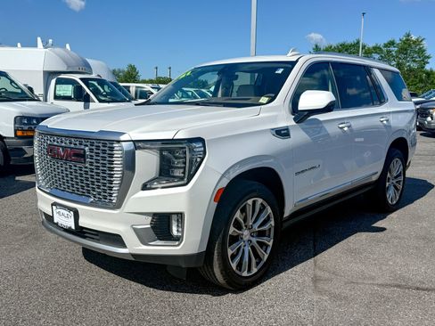 Certified 2021 GMC Yukon Denali w/ Denali Premium Package AWD/4WD image 2