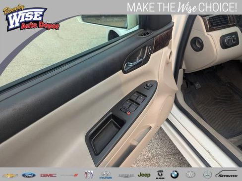 Used 2014 Chevrolet Impala Limited LS FWD image 9