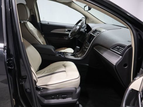 Used 2014 Lincoln MKX AWD w/ Equipment Group 101A image 24