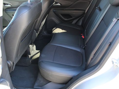 Used 2021 Buick Encore Preferred image 12