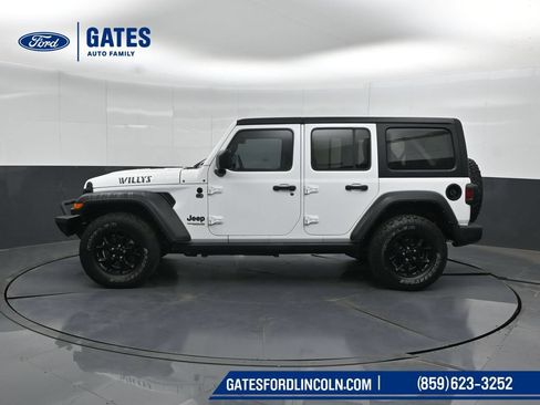 Used 2022 Jeep Wrangler Unlimited Sport AWD/4WD image 7