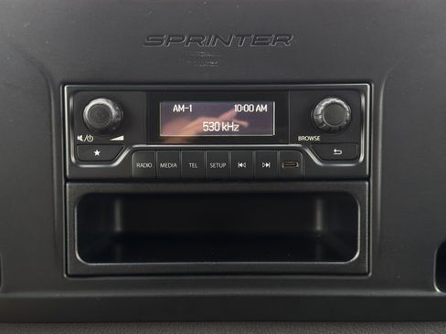 Used 2020 Mercedes-Benz Sprinter 2500 image 23