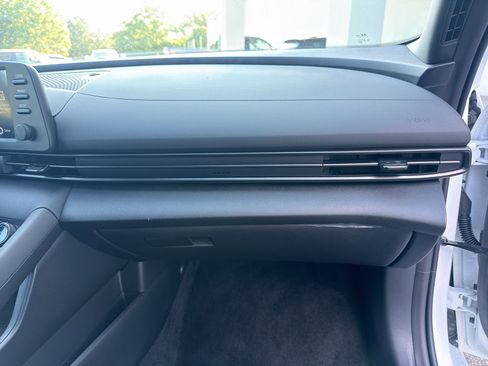Used 2026 Hyundai Elantra Sport FWD image 20