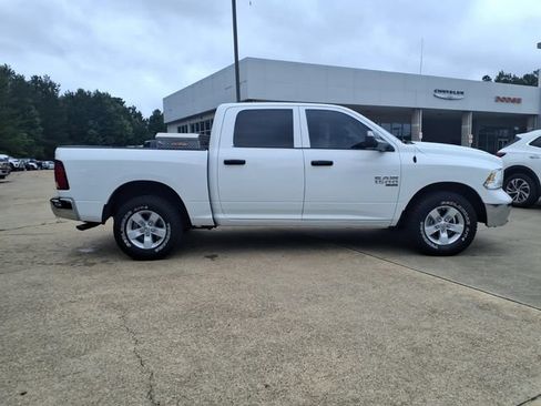 Used 2022 RAM 1500 Tradesman w/ Chrome Appearance Group AWD/4WD image 2