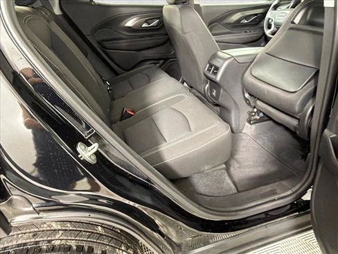 Used 2022 GMC Terrain SLE w/ Driver Convenience Package FWD image 15