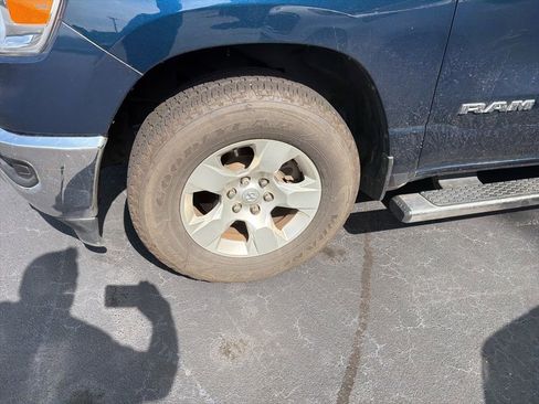 Certified 2020 RAM 1500 Big Horn RWD image 3