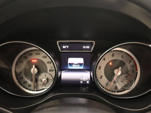 Used 2016 Mercedes-Benz GLA 250 image 16