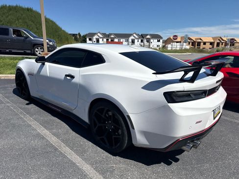 Used 2018 Chevrolet Camaro SS w/ Redline Edition RWD image 6