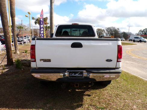 Used 1999 Ford F250 Lariat image 8