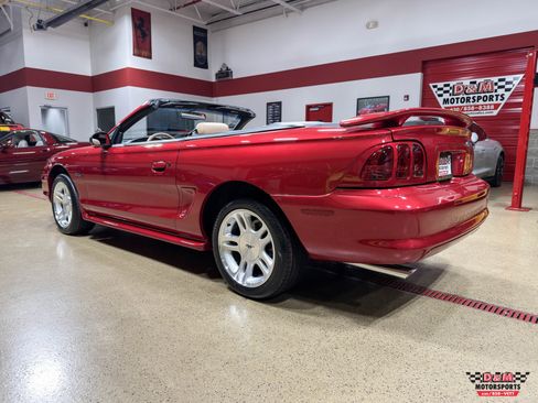 Used 1998 Ford Mustang GT image 3