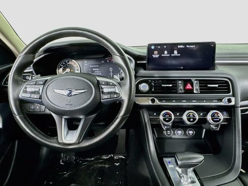 Used 2022 Genesis G70 2.0T AWD/4WD image 14